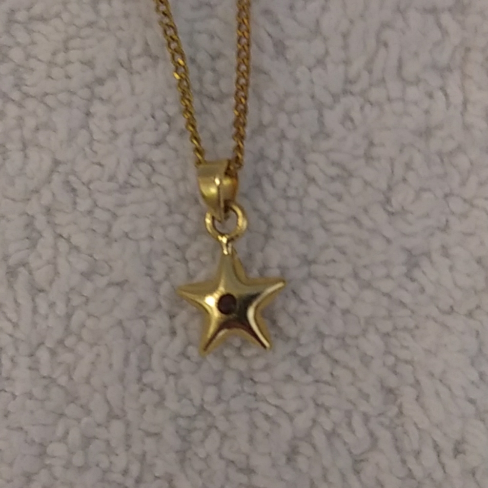Starfish gold necklace